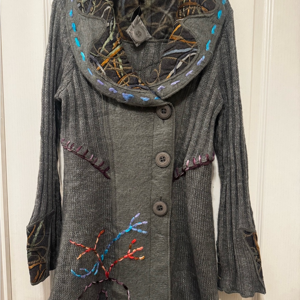 Sioni  Rare Women's Fashion Stitched  with Colorful Embroidery long cardigan.